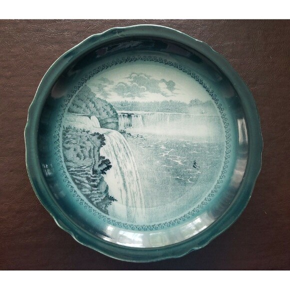 Buffalo Pottery Niagara Falls Souvenir Plate Dark Green 8" Waterfall Vacation - Picture 2 of 7
